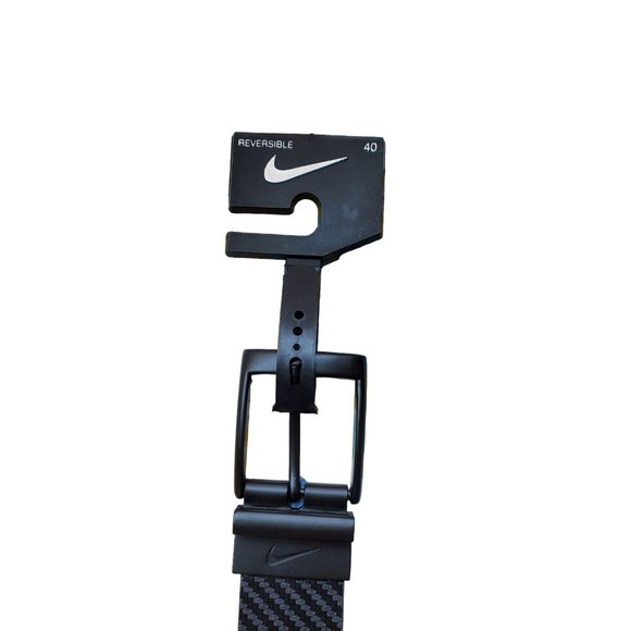 NIKE MENS LEATHER TEXTURED‎ REVERSIBLE GOLF BELT BLACK/WHITE SIZE:  40 - Picture 4 of 5